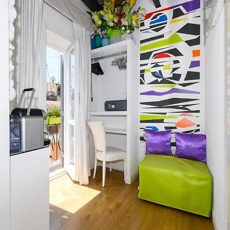 Domus Spagna Frattina 4*