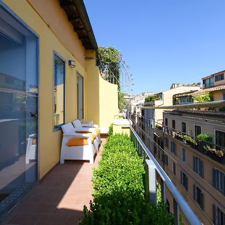 Domus Spagna Frattina 4*