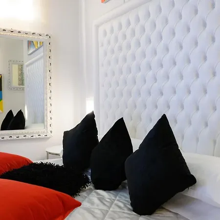Domus Spagna Frattina Casa de hóspedes 3*