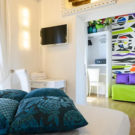 Vendégház Domus Spagna Frattina Róma