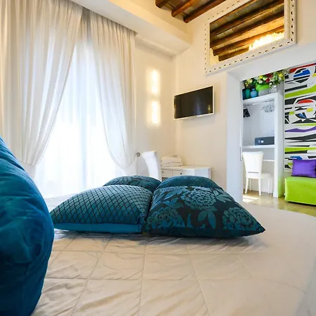 Domus Spagna Frattina Vendégház 4*