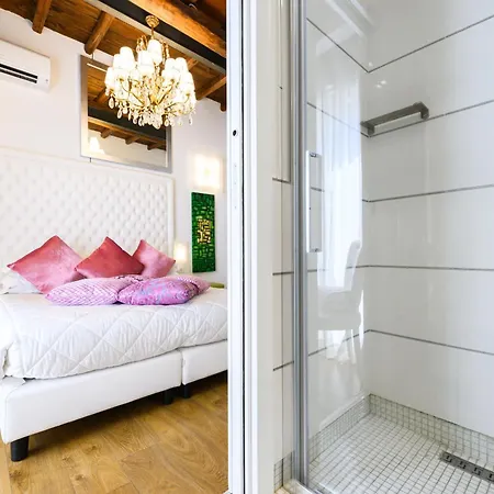 Domus Spagna Frattina Vendégház Róma