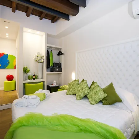 Domus Spagna Frattina Vendégház Róma