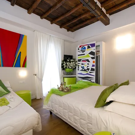 Vendégház Domus Spagna Frattina Róma