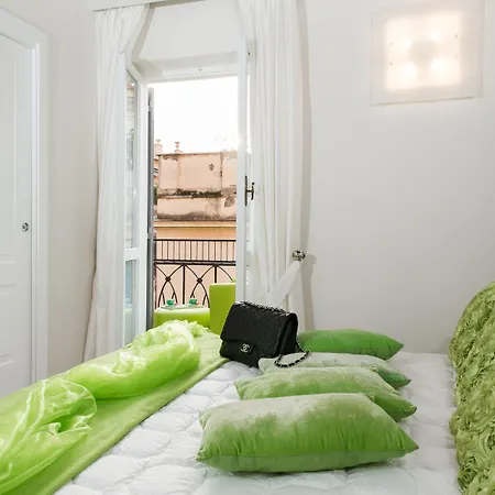 Domus Spagna Frattina Vendégház Róma