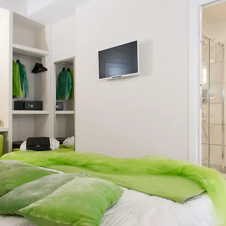 Domus Spagna Frattina Vendégház Róma