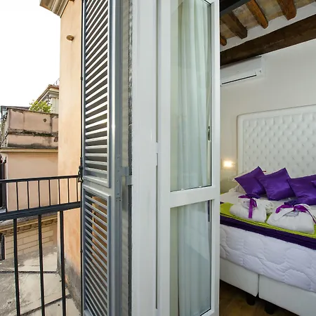 Domus Spagna Frattina Vendégház