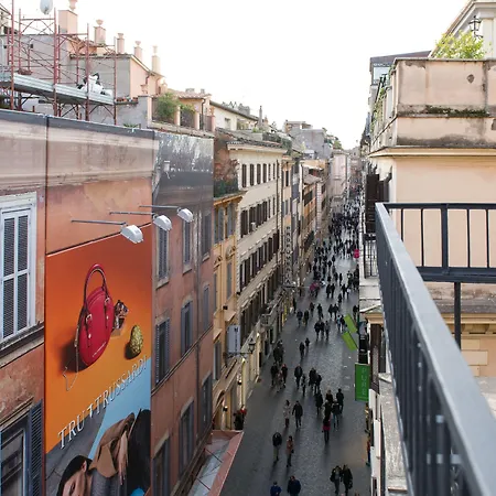 Vendégház Domus Spagna Frattina Róma