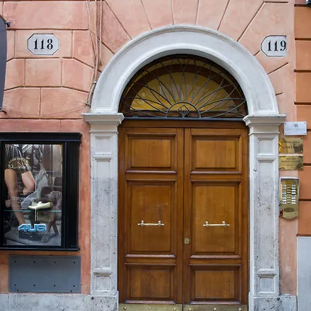 Vendégház Domus Spagna Frattina 4*