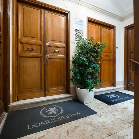 Vendégház Domus Spagna Frattina 4*