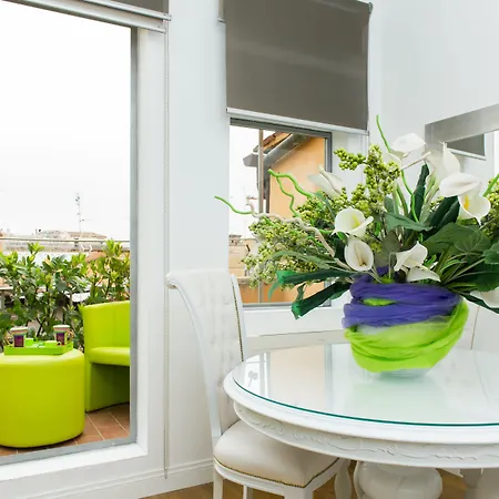 Vendégház Domus Spagna Frattina Róma