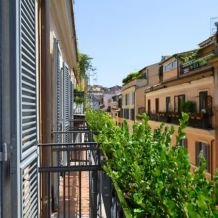 Vendégház Domus Spagna Frattina 4*