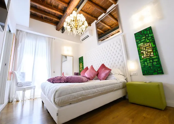 Domus Spagna Frattina 4*