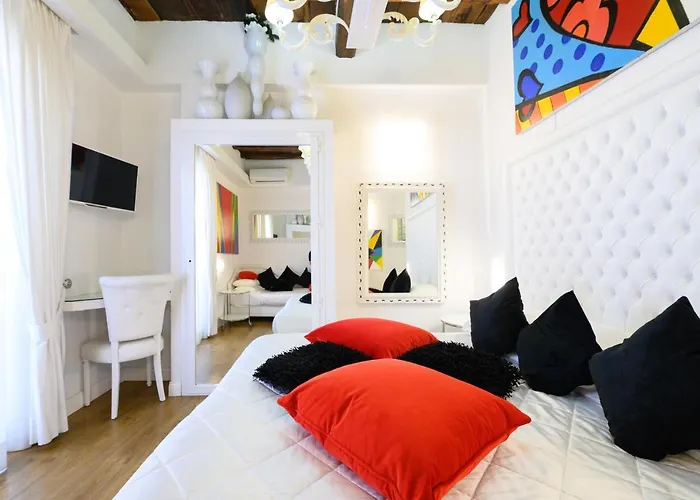 Domus Spagna Frattina Guest house Rome