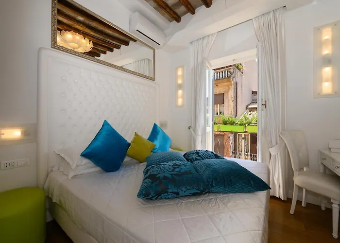 Domus Spagna Frattina Guest house Rome