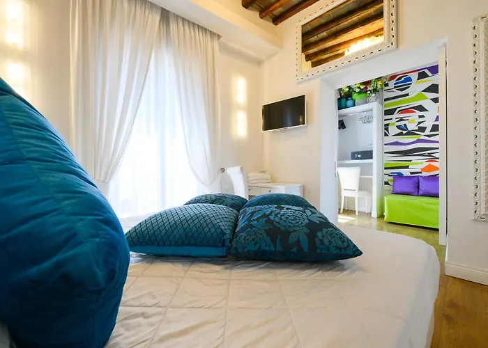 Domus Spagna Frattina Guest house 4*