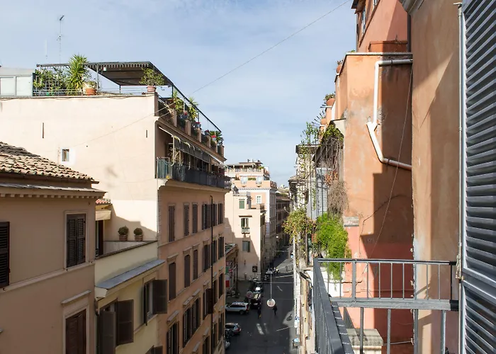 Domus Spagna Frattina Guest house Rome