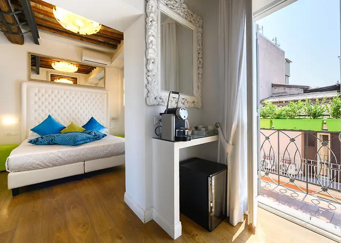 Domus Spagna Frattina 4*