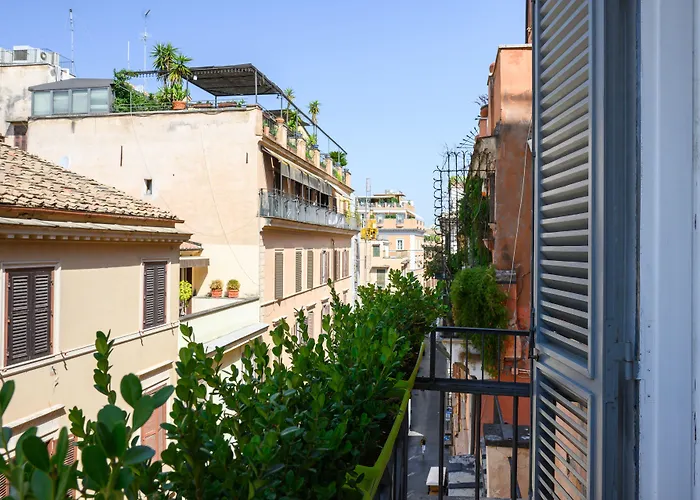 Domus Spagna Frattina Rome