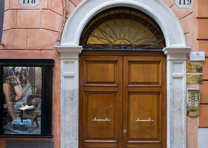 Konukevi Domus Spagna Frattina 4*