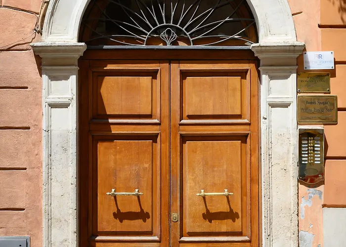 Domus Spagna Frattina Konukevi